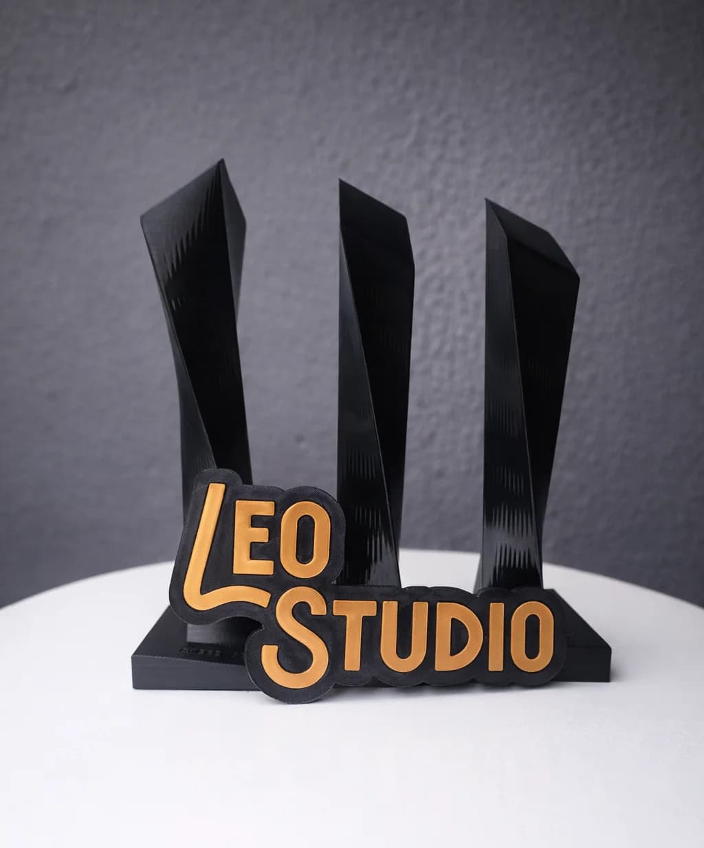 Leo Studio - Escultura artesanal
