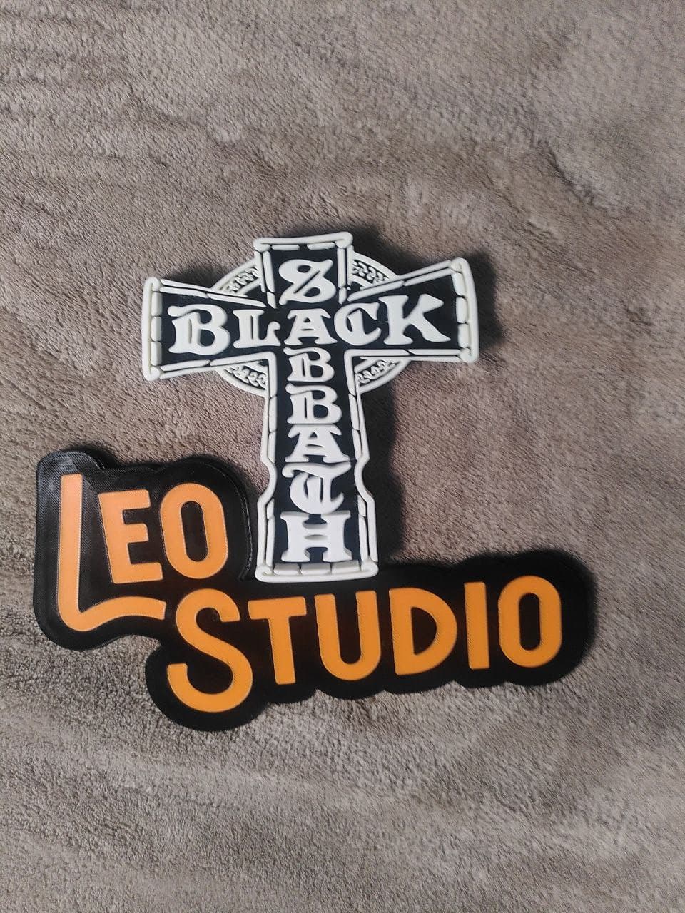 Cruz Black Sabbath - Foto 3