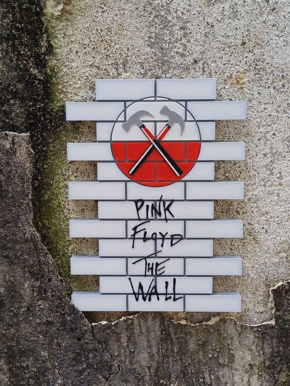 The Wall - Detalhe da escultura 3D artesanal